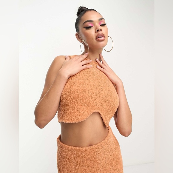 Something New x Klara Hellqvist fluffy wave hem crop top in rust NWT - Picture 3 of 7